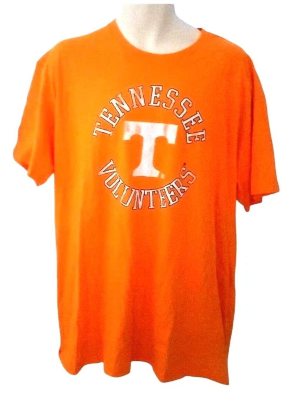 Tennessee Volunteers Men T Shirt Size Large Orange Distressed Logo Victory Tee